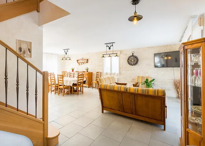 Le Champaille Holiday home Dormans